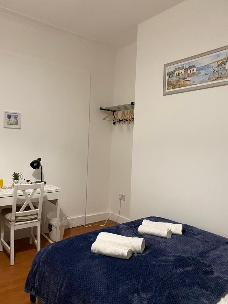 Comfy Private Rooms In Camden Town, Central Лондон Екстер'єр фото
