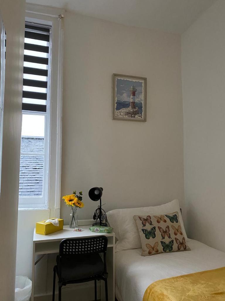 Comfy Private Rooms In Camden Town, Central Лондон Екстер'єр фото